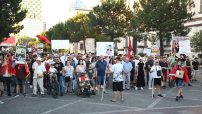 TİRAN (AA) – Arnavutluk'un başkenti Tiran'da, Avlonya (Vlora) kentindeki Zvernec