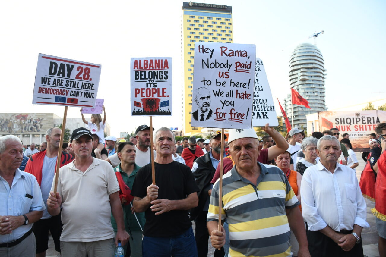 TİRAN (AA) – Arnavutluk'un başkenti Tiran'da, Avlonya (Vlora) kentindeki Zvernec