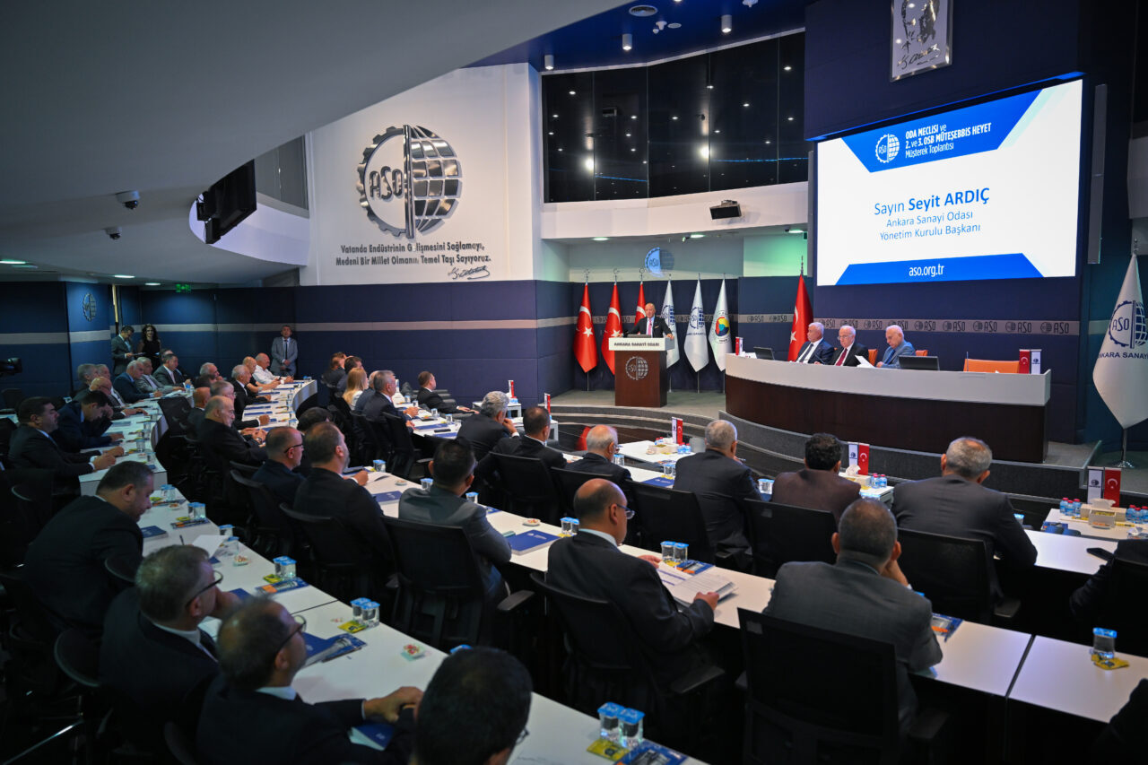 - "Güçlü bir koordinasyon ve yönlendirme yetkisine sahip, 'Sağlık Endüstrisi