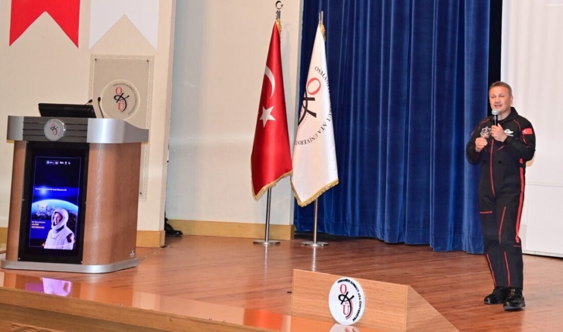 OSMANİYE (AA) – Türkiye'nin ilk astronotu Alper Gezeravcı, Osmaniye'de düzenlenen