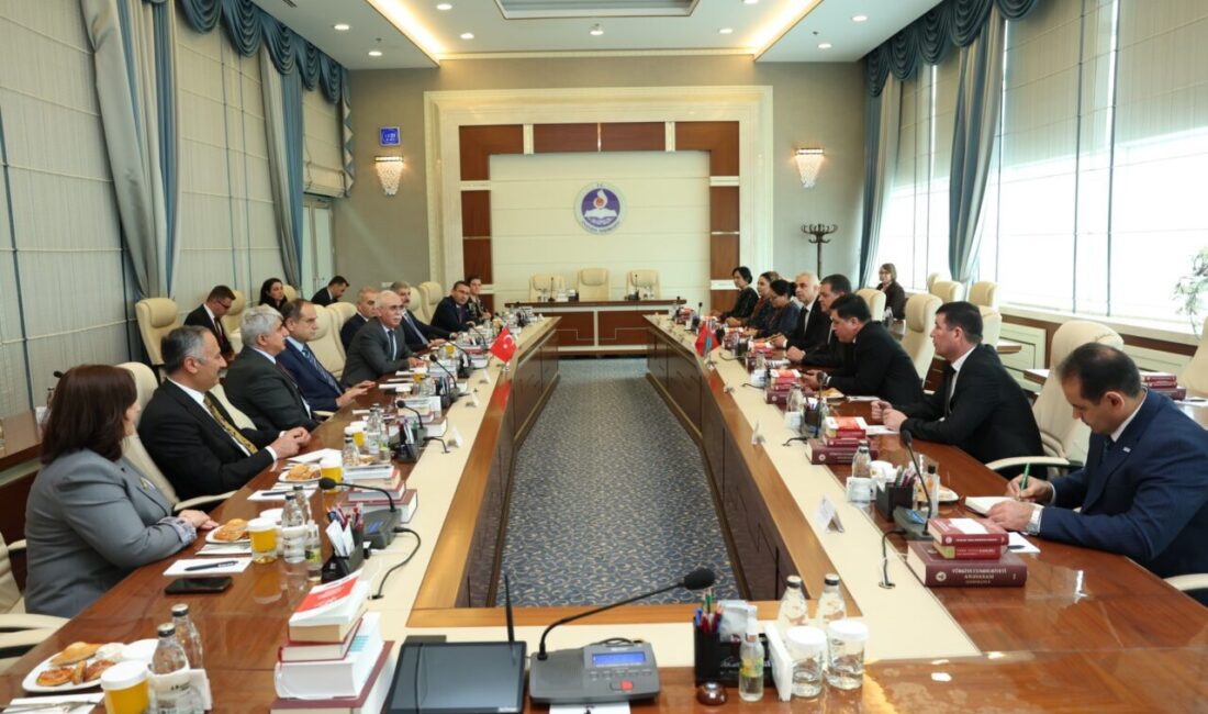 ANKARA (AA) – Anayasa Mahkemesi (AYM) Başkanı Kadir Özkaya, Türkmenistan
