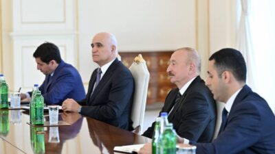 - İlham Aliyev:
- "Arzu ediyorum ki bölgede hiçbir savaş olmasın"
-