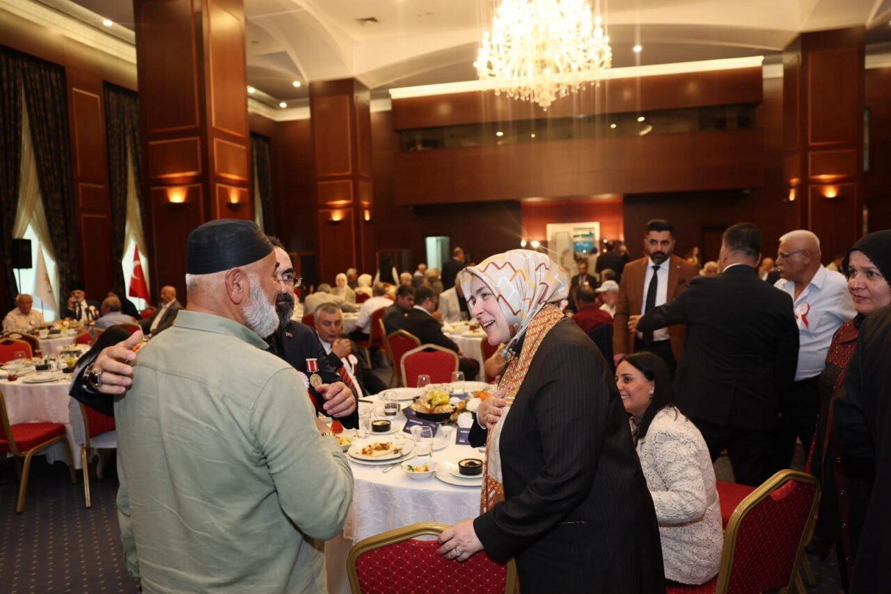 - AK Parti Genel Merkez Kadın Kolları Başkanı Tuğba Işık