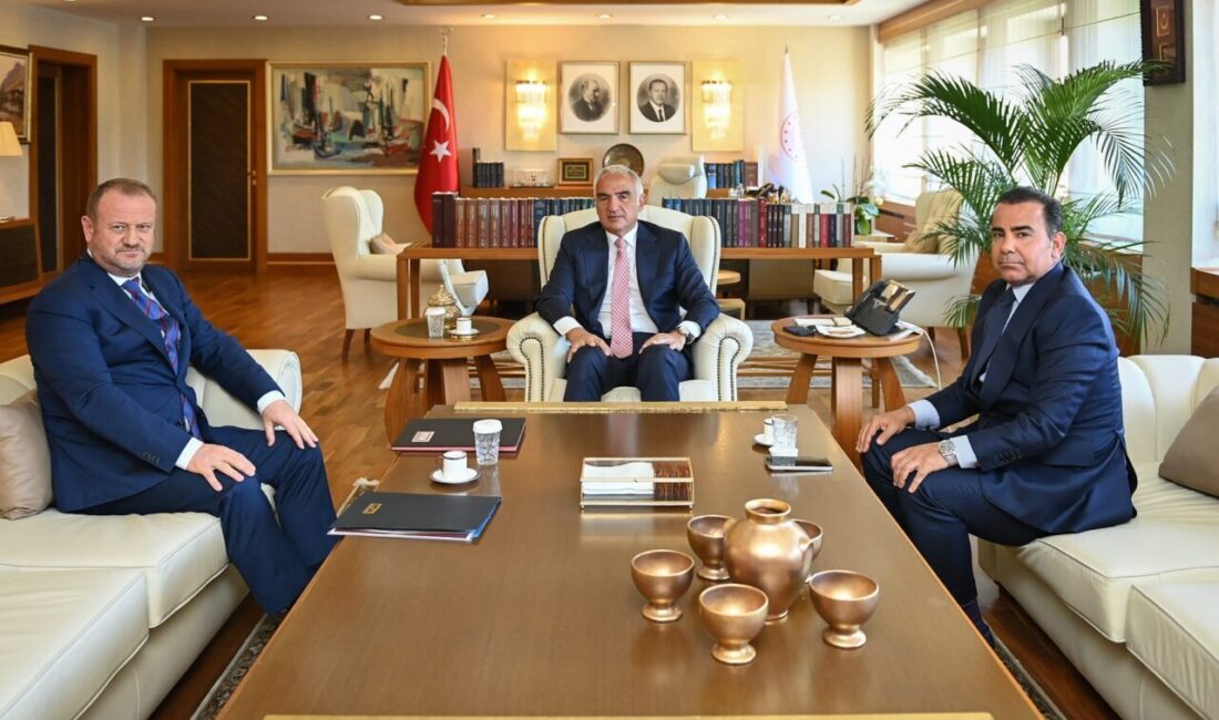 - Görüşmede, yayıncılık alanındaki güncel gelişmeler, yürütülen çalışmalar, sektörün gündemindeki