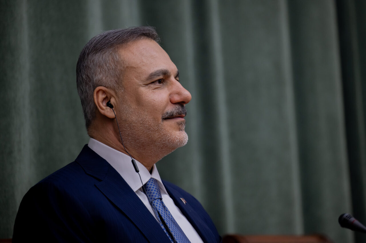 - Dışişleri Bakanı Hakan Fidan:
- "Bu onuru benden öte Türkiye
