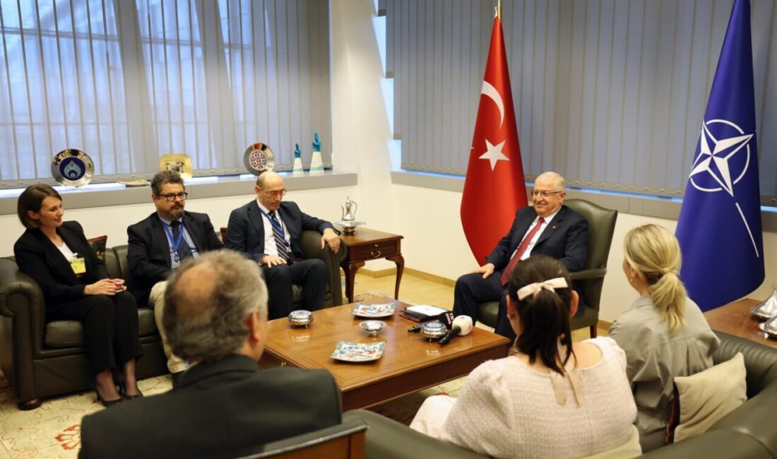 - "Ankara Zirvesi'nin, NATO'nun birlik ve beraberliğini pekiştiren, ortak aklı