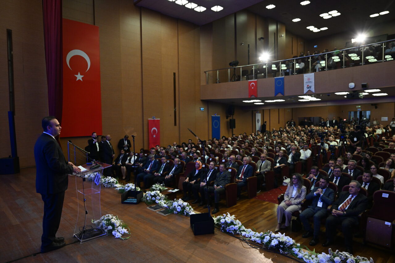 - "TÜBİTAK burs ve destek programlarımızla sağlık alanında teknoloji geliştirme