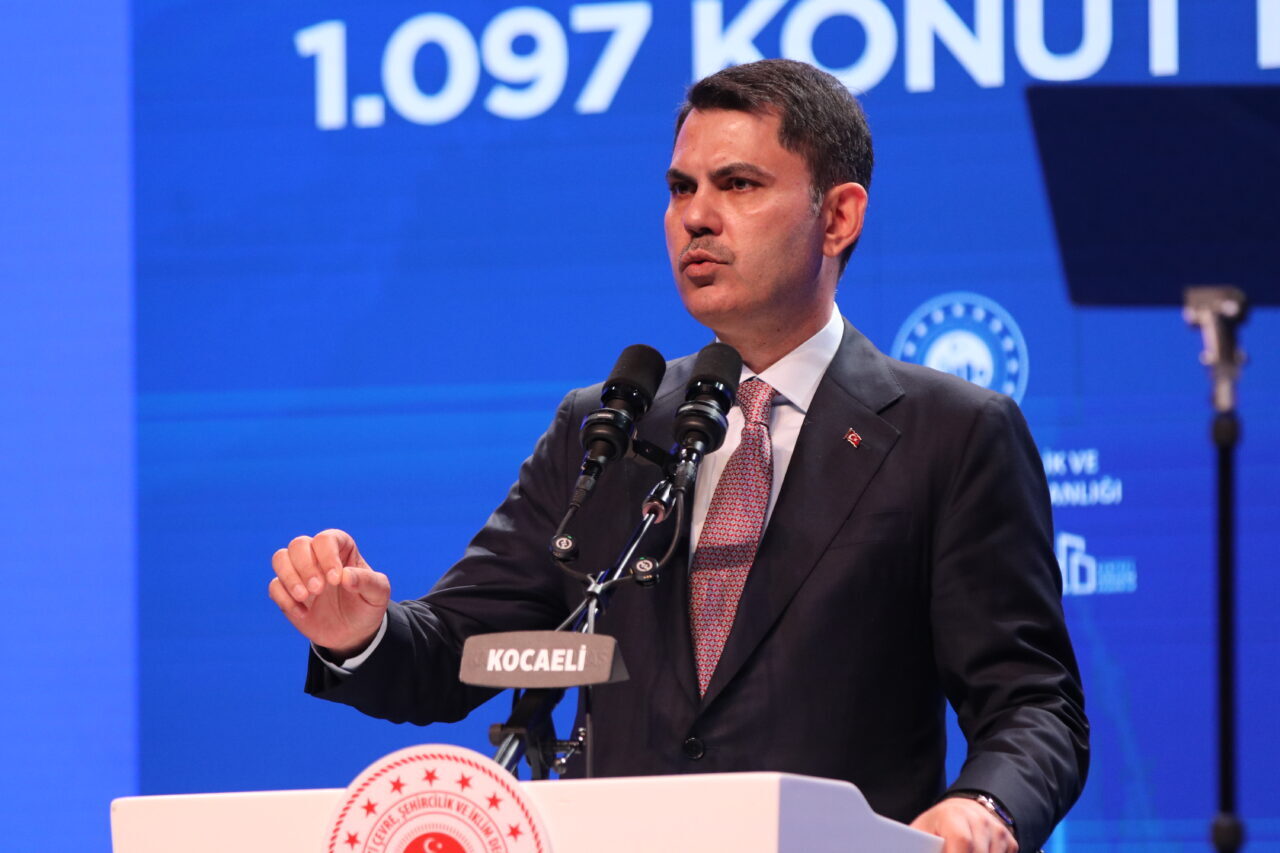 - "Asrın felaketi bir kez daha gösterdi ki kentsel dönüşüm