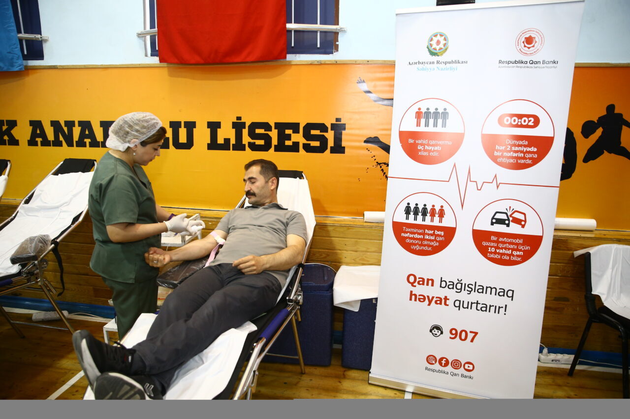 BAKÜ (AA) – Bakü Türk Anadolu Lisesi'nde kan bağışı kampanyası