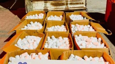 BALIKESİR (AA) – Balıkesir'de düzenlenen operasyonda, bir kamyonetteki ev eşyalarının