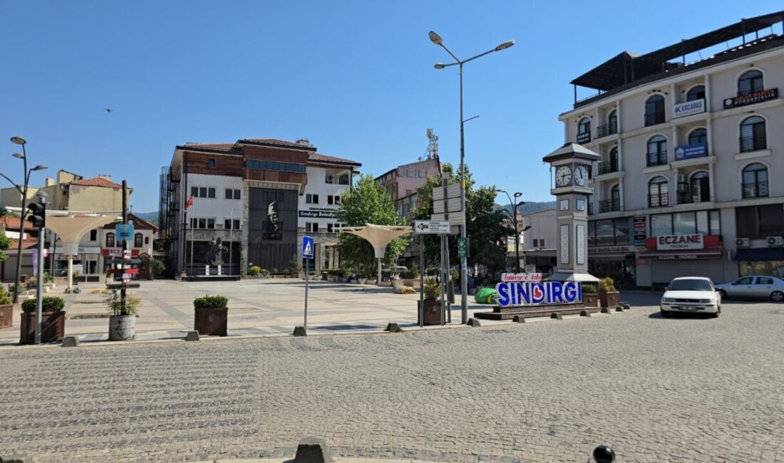 ANKARA (AA) – Balıkesir'de saat 15.56'da 4 büyüklüğünde deprem meydana