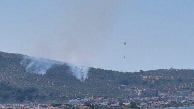 BALIKESİR (AA) – Balıkesir'in Burhaniye ilçesinde park halindeki otomobilde çıkan