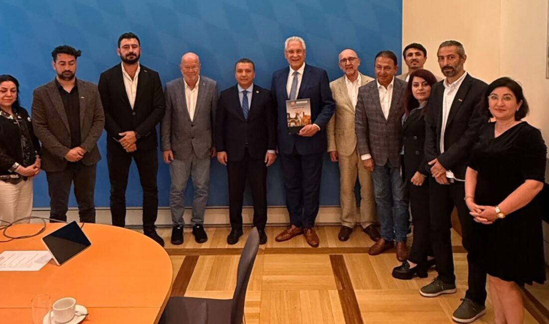 - Joachim Herrmann:
- "Hem Almanya Federal Cumhuriyeti hem de Türkiye