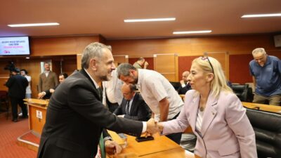 - Belediye Başkan Vekili İbrahim Akın:
- "Statikte, 3-4 bina kontrol