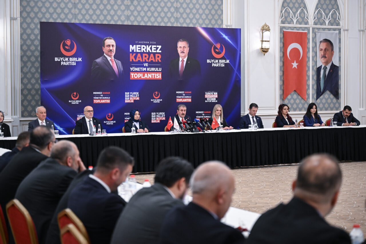 - "(Muhsin Yazıcıoğlu soruşturması) Bu sürecin, bütün şüpheler aydınlatılarak, olay