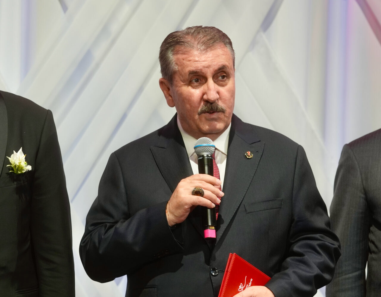 İSTANBUL (AA) – Büyük Birlik Partisi (BBP) Genel Başkanı Mustafa