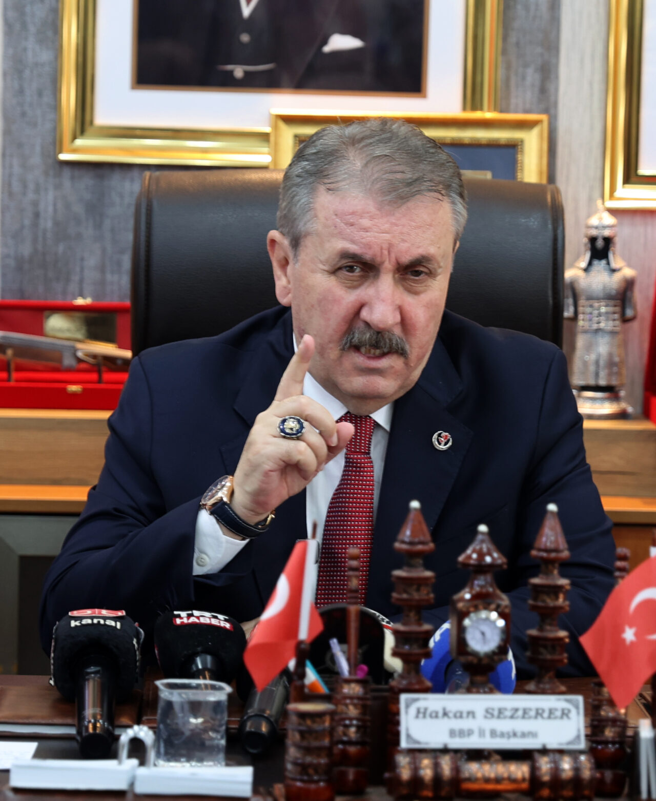 - "ABD, İsrail ile talepleri koşulsuz, şartsız kabul edilinceye kadar