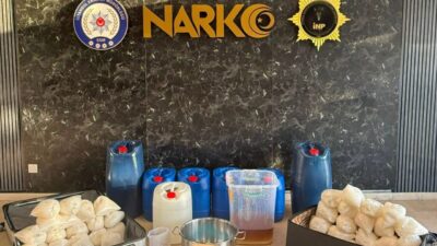İSTANBUL (AA) – Beylikdüzü'nde düzenlenen uyuşturucu operasyonunda 248 kilogram uyuşturucu