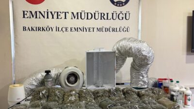 İSTANBUL (AA) – Beylikdüzü'nde uyuşturucu operasyonunda 2 şüpheli gözaltına alındı.