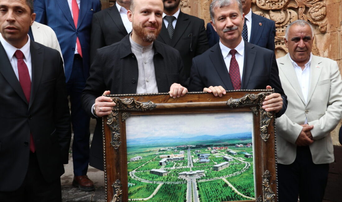 - "Dünyanın tekrardan bizim şefkatli yaklaşımımıza, anlayışımıza ve bu toplumun