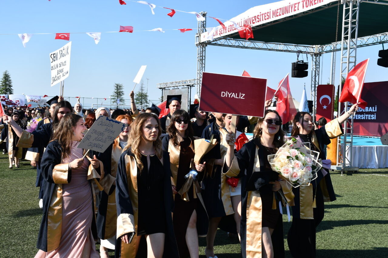 BİLECİK (AA) – Bilecik Şeyh Edebali Üniversitesinde (BŞEÜ) mezuniyet töreni
