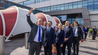 - THY Yönetim Kurulu ve İcra Komitesi Başkanı Prof. Dr.