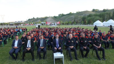 BİTLİS (AA) – Bitlis Valisi Ahmet Karakaya, Ahlat'ta Afet ve