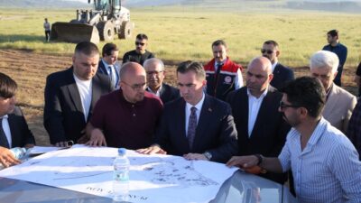 - Bitlis Valisi Ahmet Karakaya:
- "128 hektar olan bu alan