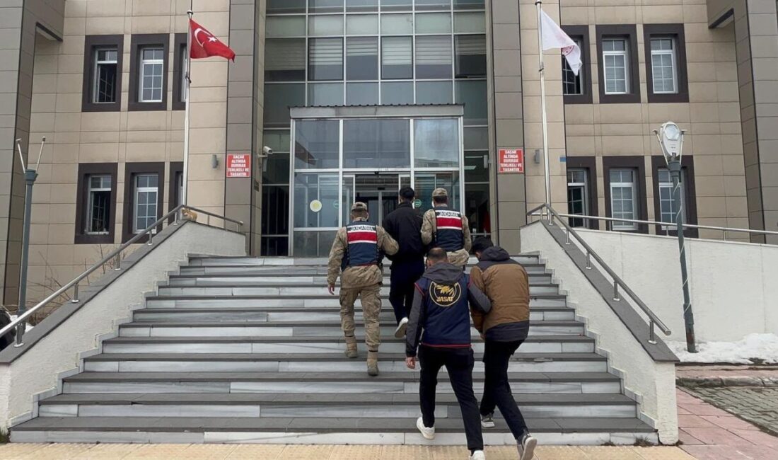 BİTLİS (AA) – Bitlis'te 2 ayda Afganistan uyruklu 135 düzensiz
