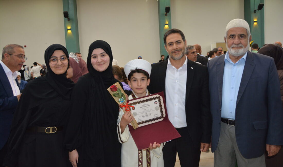 BİTLİS (AA) – Bitlis'in Tatvan ilçesindeki Sultan Alparslan İmam Hatip