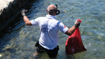 MUĞLA (AA) – Muğla'nın Bodrum ilçesinde dalgıçlar, deniz dibinden 250