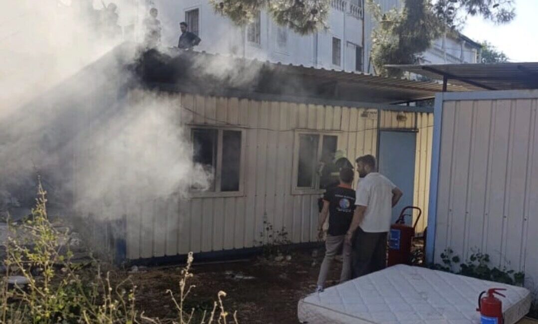 MUĞLA (AA) – Muğla'nın Bodrum ilçesinde kullanılmayan işçi konteynerinde çıkan