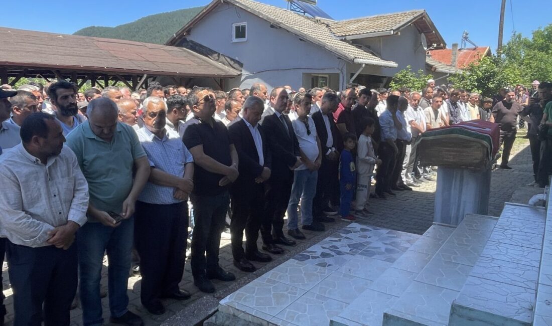 BOLU (AA) – Bolu'nun Mengen ilçesinde maden ocağında meydana gelen