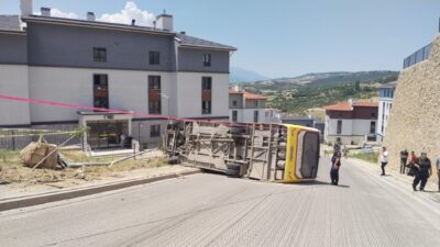 BURSA (AA) – Bursa'nın İnegöl ilçesinde devrilen halk otobüsünün sürücüsü