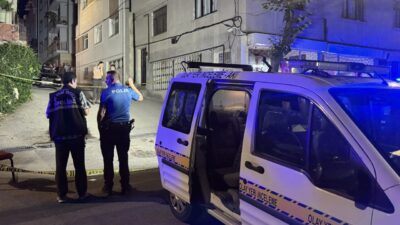 BURSA (AA) – Bursa'nın Yıldırım ilçesinde çıkan silahlı kavgada 2