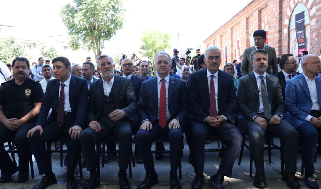 - Kültür ve Turizm Bakan Yardımcısı Gökhan Yazgı:
- "Bakanlık olarak