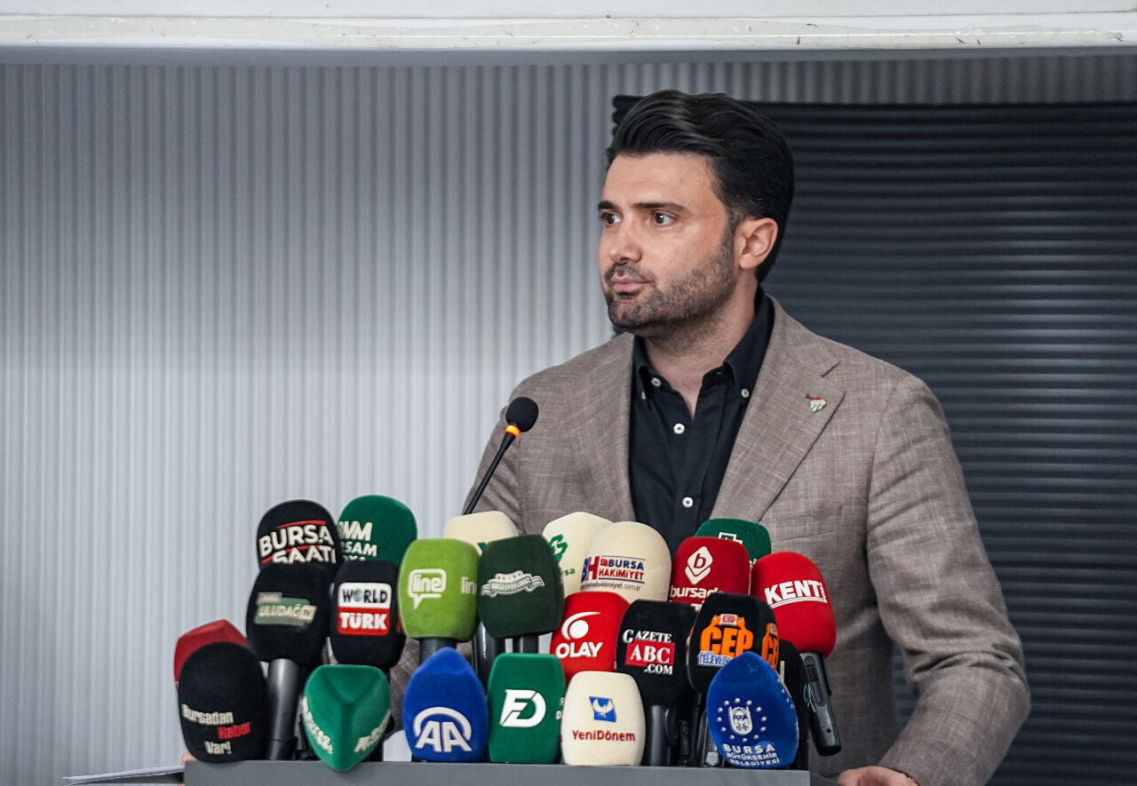 - Bursaspor Kulübü Başkanı Enes Çelik:
- "Uygulamamızda ne kadar çok