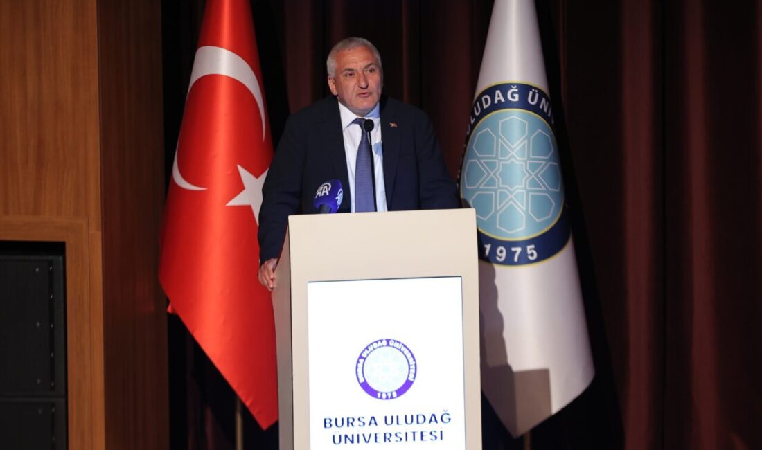 - BUÜ Rektörü Ferudun Yılmaz:
- "Hemen 60-70 yıl öncenin tütüne