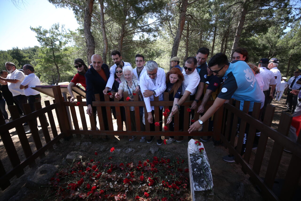 ÇANAKKALE (AA) – Çanakkale Savaşları'nda mezarı bilinen tek şehit doktor