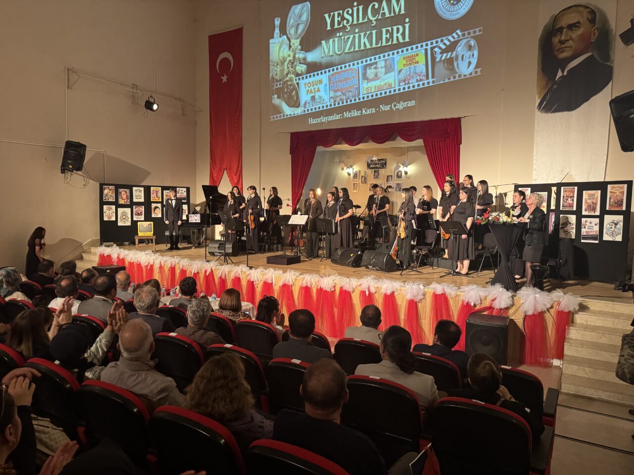 ÇANKIRI (AA) – Çankırı'da lise öğrencileri tarafından hazırlanan "Yeşilçam Müzikleri"
