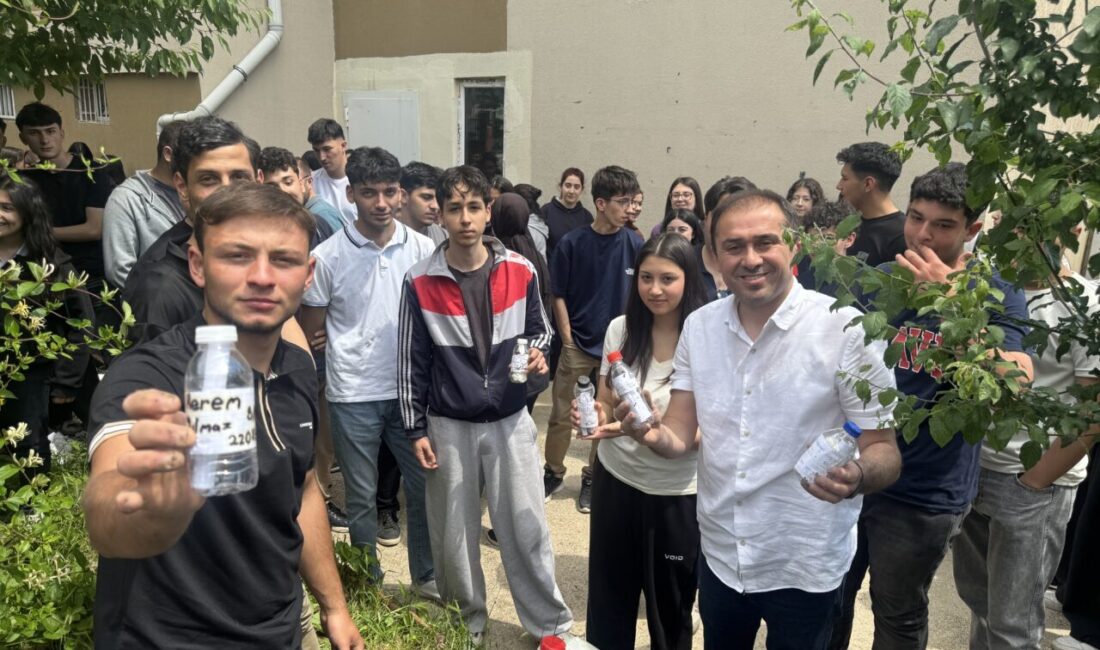 ÇANKIRI (AA) – Çankırı Lisesi 12. sınıf öğrencilerinin 4 yıl