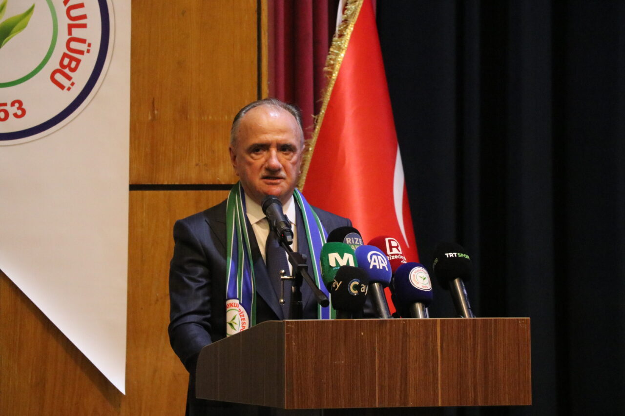 - Başkan Saruhan:
- "Bizim temel misyonumuz Çaykur Rizespor'u sadece sahada
