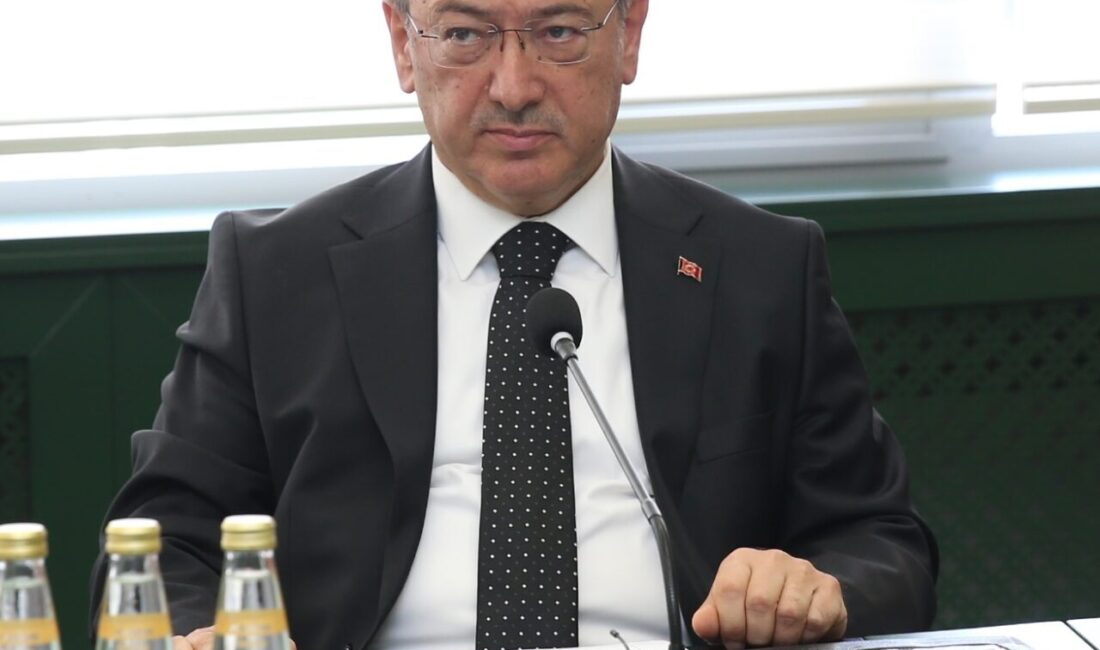 - Komisyon Başkanı Ali Kıratlı:
- "ÇAYKUR yalnızca üretim yapan bir