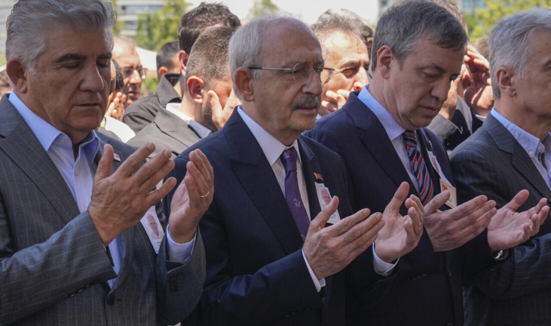 ANKARA (AA) – CHP Genel Başkanı Kemal Kılıçdaroğlu, İzmir Milletvekili
