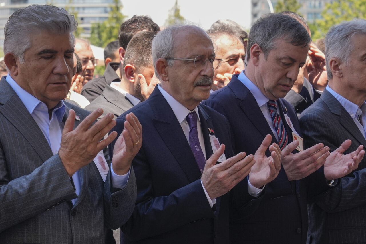 ANKARA (AA) – CHP Genel Başkanı Kemal Kılıçdaroğlu, İzmir Milletvekili