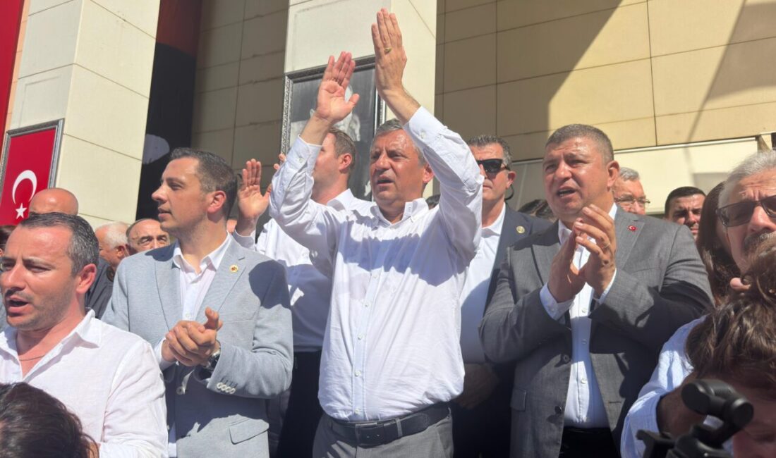 - "Biz partimizdeyiz ama yeni bir yürüyüşün, yeni bir yaklaşımın