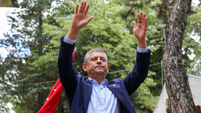 BURDUR (AA) – CHP Grup Başkanı Özgür Özel, Burdur'un ilçelerini
