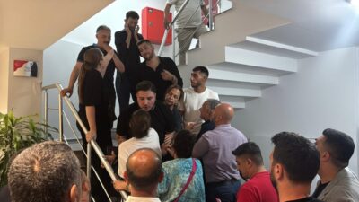 İZMİR (AA) – CHP Genel Merkezi tarafından İzmir İl Başkanlığı'na