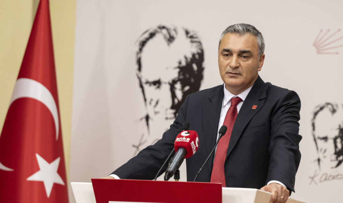 - "Eylülün ilk haftasından başlayarak olağan kongre sürecini başlatıyoruz. İlçe