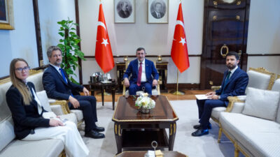 ANKARA (AA) – Cumhurbaşkanı Yardımcısı Cevdet Yılmaz, Macaristan'ın Ankara Büyükelçisi